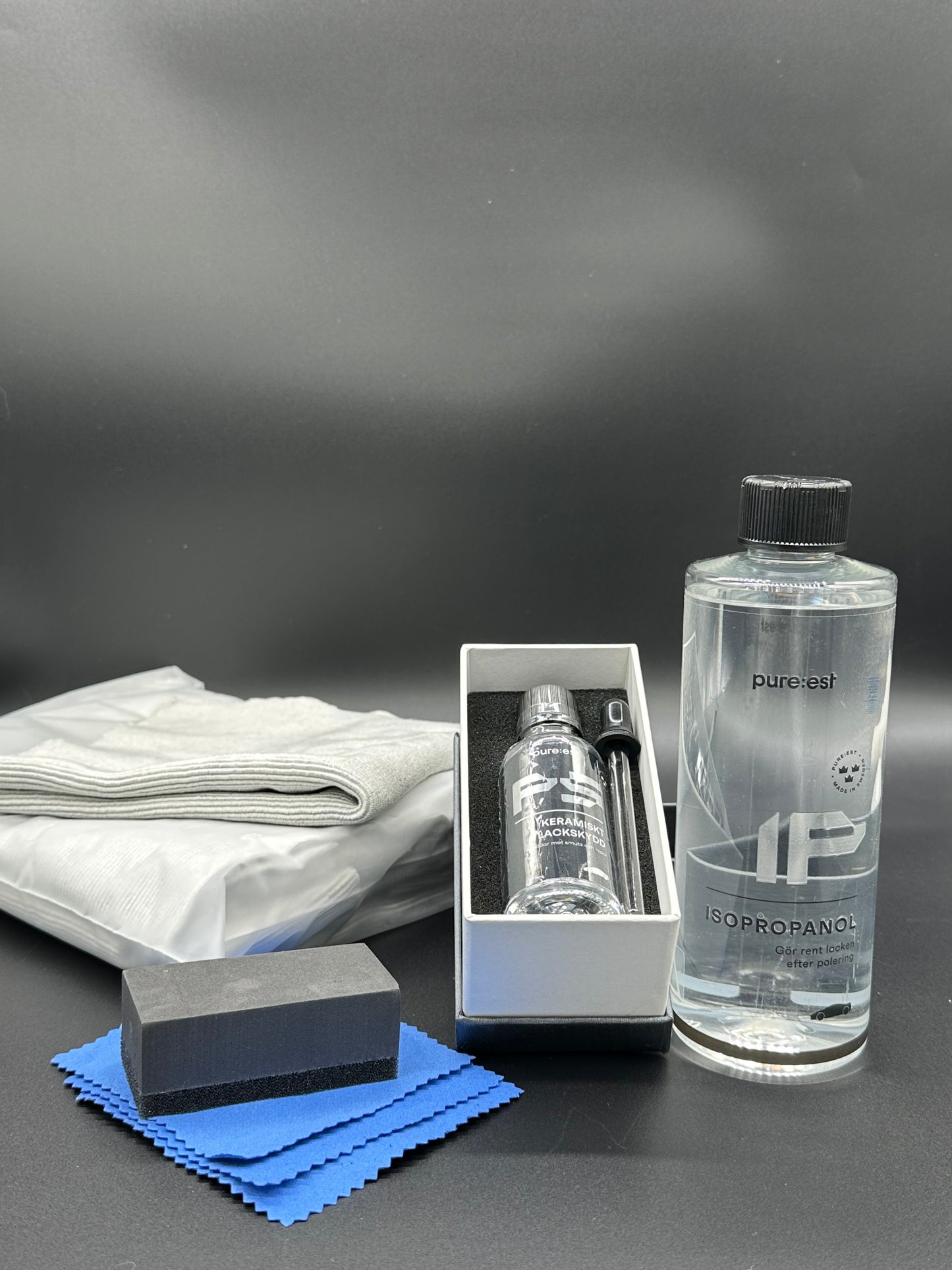 Pure:est P5 keramiskt lackskyddpaket Ultra med utvalda bilvårdstillbehör