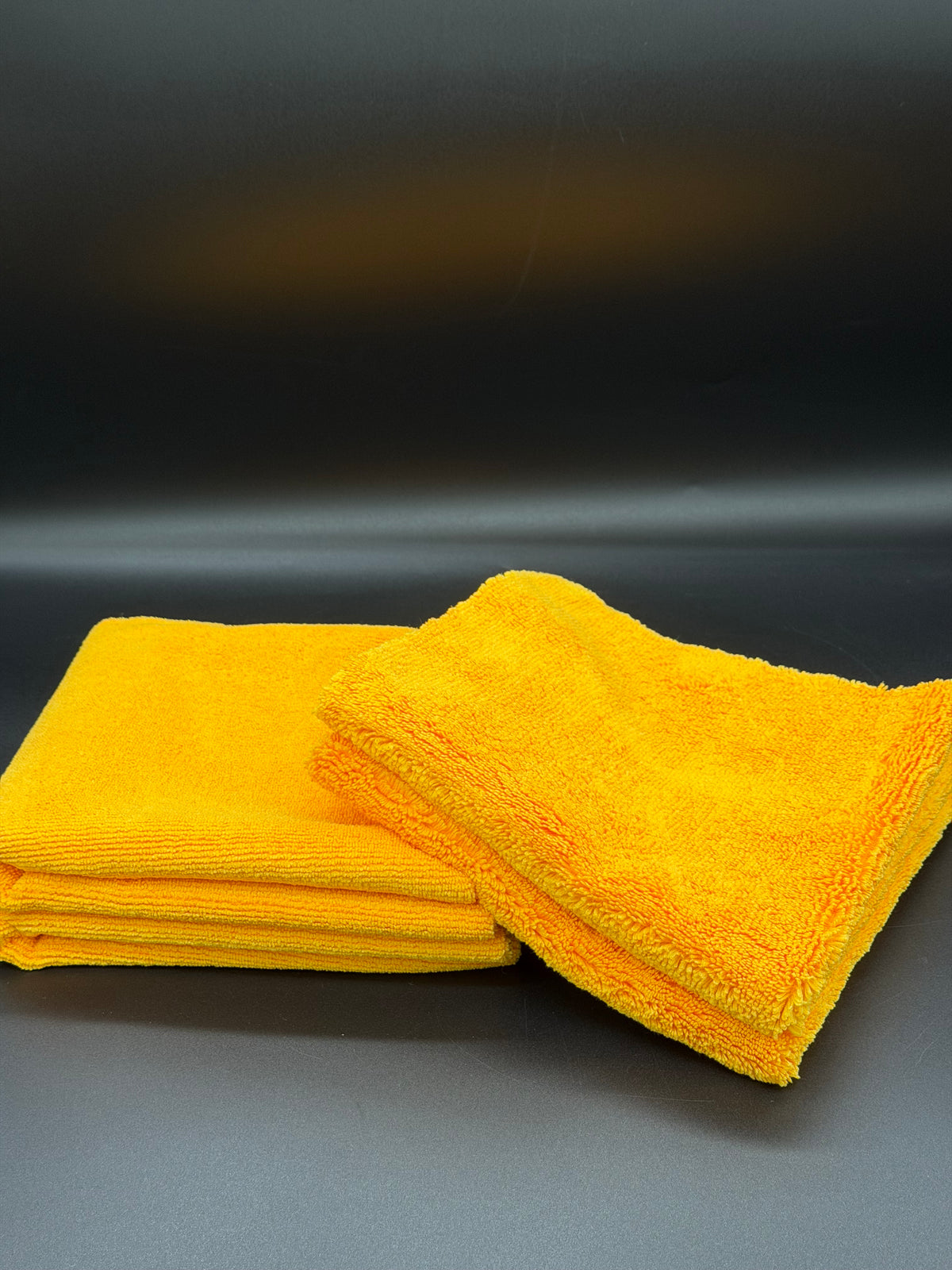 Mikrofiberdukar 4 pack till bilvård. Bilvårdsprodukter och tillbehör. Oreangea mikrofiberdukar för exteriör och interiör